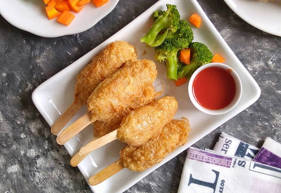 Sempol Ayam Lezat dan Gurih
Nikmati sempol ayam yang lezat dengan tekstur kenyal dan rasa gurih yang menggoda selera. Cocok untuk camilan di berbagai kesempatan